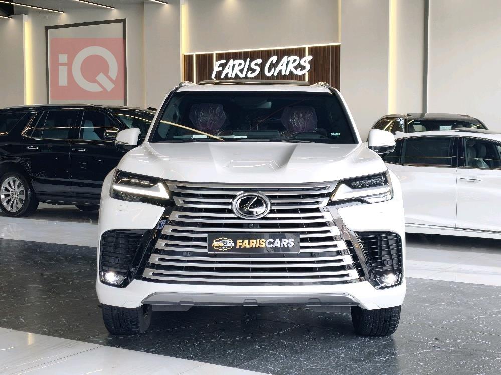 Lexus LX